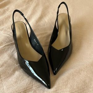 Women’s pointed toe heels